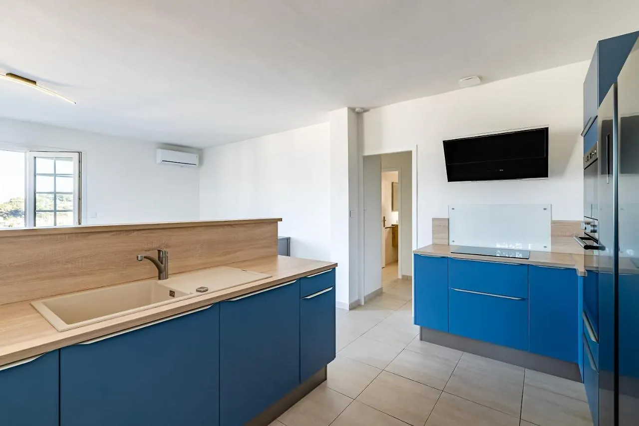 Superbe Appartement 2 Chambres En Haut De Villa Saint-Mandrier-sur-Mer 0*,  France